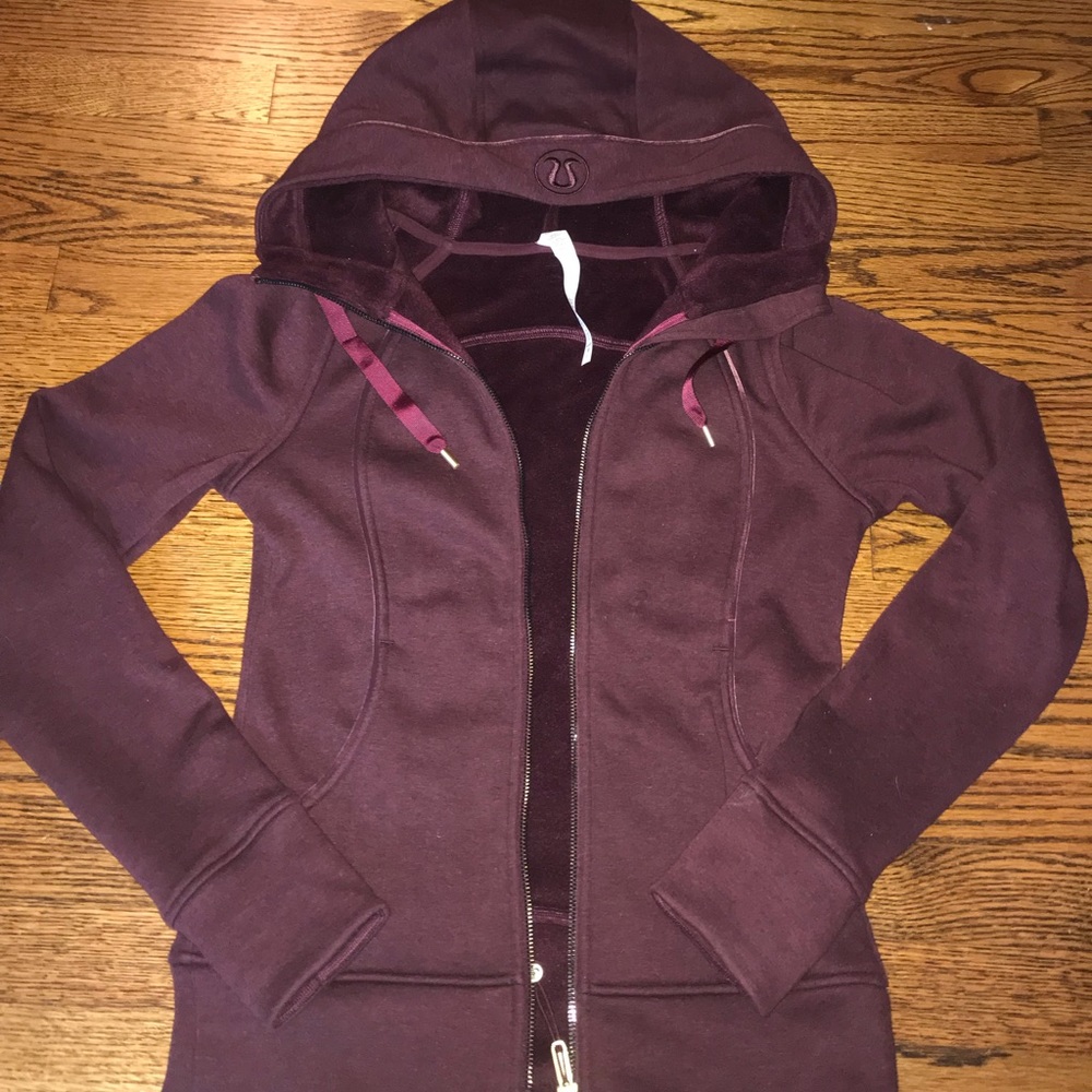 RARE LIMITED EDITION VELVET LULU LEMON JACKET